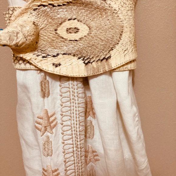 “Johnny Was” long linen Boho style dress. Absolutely gorgeous with embroidery! - Picture 3 of 4